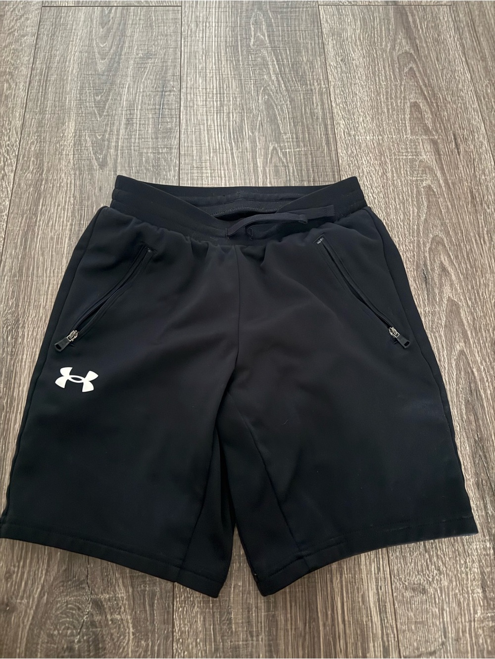 Under Armour Boys Black Athletic Shorts Loose Fit Drawstring Zipper Pockets